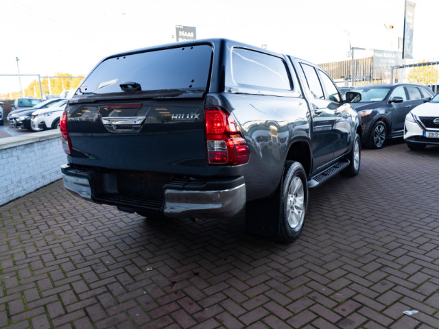 Image for 2020 Toyota Hilux 2.4 D4D ICON AUTOMATIC WITH CANOPY // 1 OWNER WITH FULL TOYOTA STAMPED SERVICE HISTORY // NO TOW BAR // IMMACULATE CONDITION THROUGHOUT // VAT RECEIPT AVAILABLE // AA AND SIMI APPROVED DEALER 2025 //