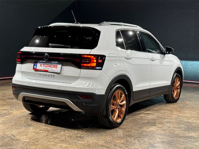 Image for 2024 Volkswagen T-Cross 1.0 COPPER STYLE AUTOMATIC - FACTORY ALLOYS - CRUISE CONTROL - MULTI FUNCTION STEERING WHEEL - CRUISE CONTROL - REVERSE CAMERA - PARK DISTANCE CONTROL 