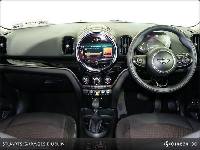 Image for 2021 Mini Countryman Countryman Cooper PLUG IN HYBRID 4DR Auto*BRITISH RACING GREEN, BLACK ALLOYS & ROOF, REAR SENSORS, DIGITAL DASH, HEATED SEATS, AIR CON, B/T, AUDIO STREAMING, CRUISE CONTROL, AUTO LIGHTS & WIPERS*