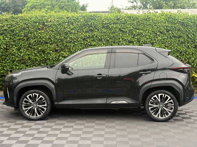 Image for 2021 Toyota Yaris Cross Z PACKAGE 1.5 HYBRID AUTO // HEATED SEATS // REVERSE CAMERA // ADAPTIVE CRUISE CONTROL