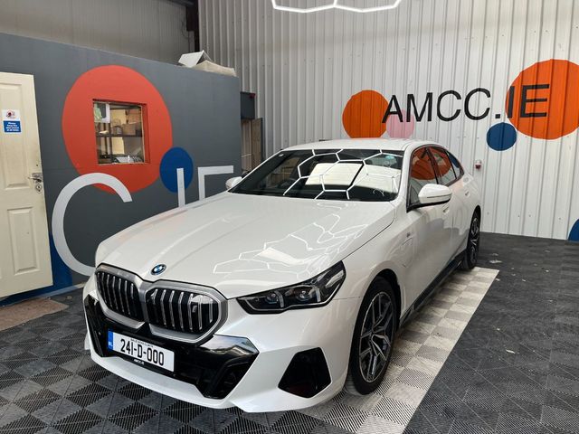 Image for 2024 BMW i5 2024 BMW I5 EDRIVE40 M-SPORT AUTOMATIC / CRUISE CONTROL / PARKING CAMERA / ELECTRIC MEMORY & HEATED SEATS / AMBIENT LIGHTS / APPLE CARPLAY AND MORE