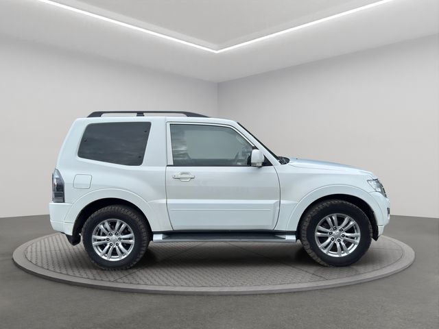 Image for 2016 Mitsubishi Shogun DI-D SG2
