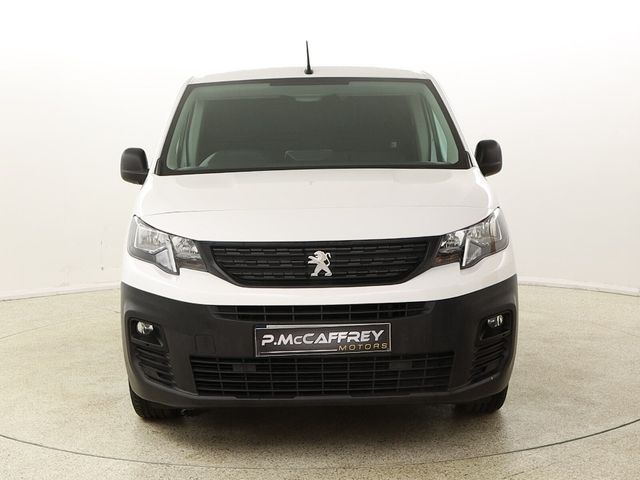 Image for 2021 Peugeot Partner 