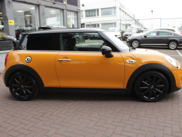 Image for 2016 Mini Cooper D 2.0SD COOPER EDITION 5DR HATCHBACK AUTO // AS NEW CONDITION THROUGHOUT // BUY WITH CONFIDENCE AA AND SIMI APPROVED DEALER 2026 // FINANCE ARRANGED // ALL TRADE INS WELCOME //
