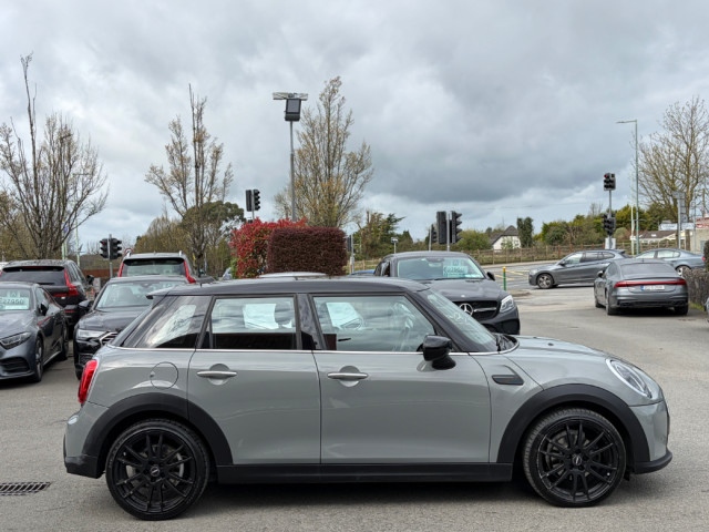Image for 2022 Mini Hatch Cooper Classic Auto 1.5 Petrol