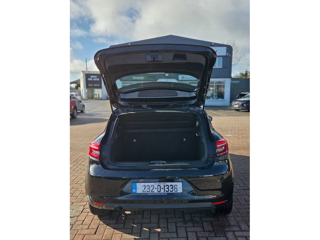 Image for 2023 Renault Clio Equilibre TCE 90 CVT Dfull MY2