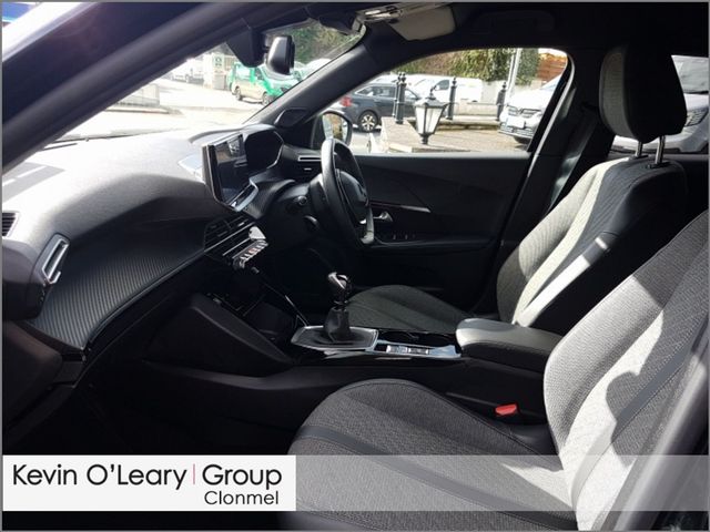 Image for 2024 Peugeot 2008 1.2 Puretech 100bhp Allure