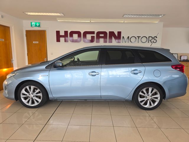 Image for 2014 Toyota Auris Hybrid Excel 136BHP Estate