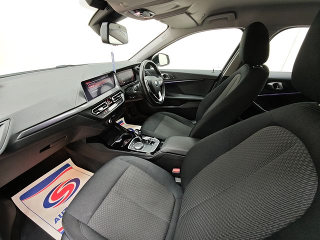 Image for 2021 BMW 1 Series 118 D SPORT Automatic, Reversing camera