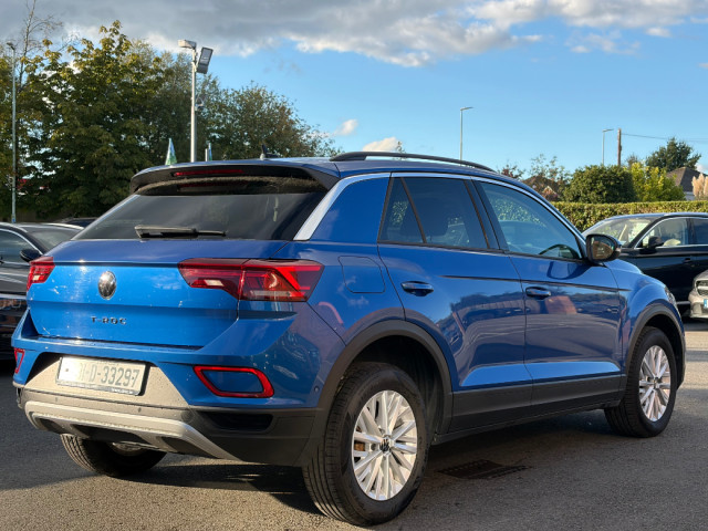 Image for 2023 Volkswagen T-Roc Life 1.0 TSI M6F 110HP 5DR