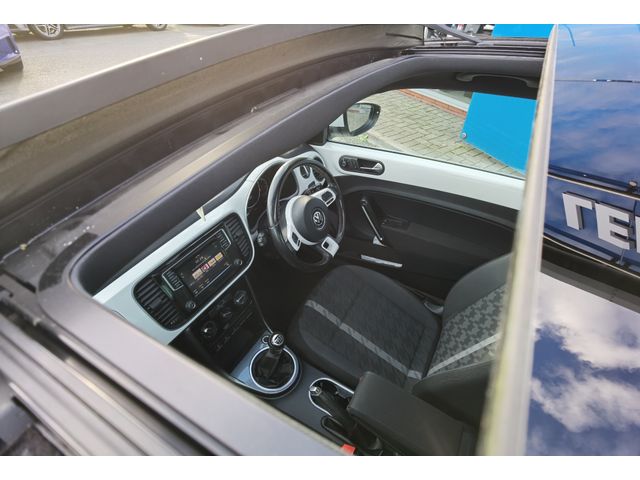 Image for 2017 Volkswagen Beetle 1.2TSI DESIGN **SUNROOF** - FINANCE AVAILABLE - CALL US TODAY ON 01 492 6566 OR 087-092 5525