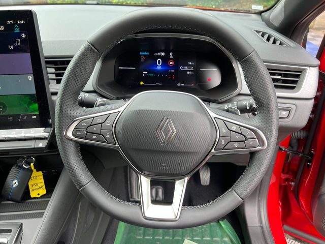 Image for 2026 Renault Captur 1.3 TCE MILD HYBRID (SELF-CHARGE) AUTO ** DELIVERY MILEAGE ** // REVERSE CAMERA // APPLE CARPLAY/ANDROID AUTO // ADAPTIVE CRUISE CONTROL 