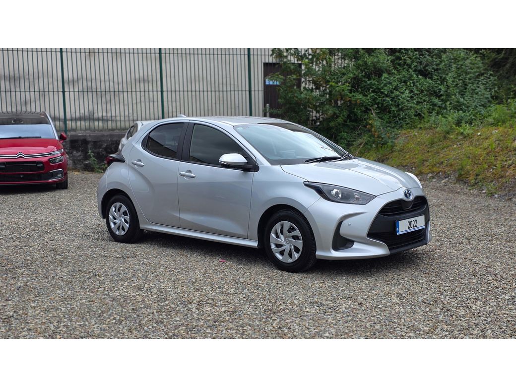 Image for 2022 Toyota Yaris Hybrid 