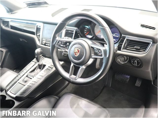 Image for 2017 Porsche Macan Macan S Diesel PDK