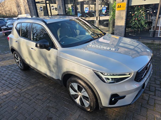 Image for 2023 Volvo XC40 RECHARGE T6 PLUS DARK AWD 350 BHP PHEV FINANCE ARRANGED. SIMI. AA APPROVED