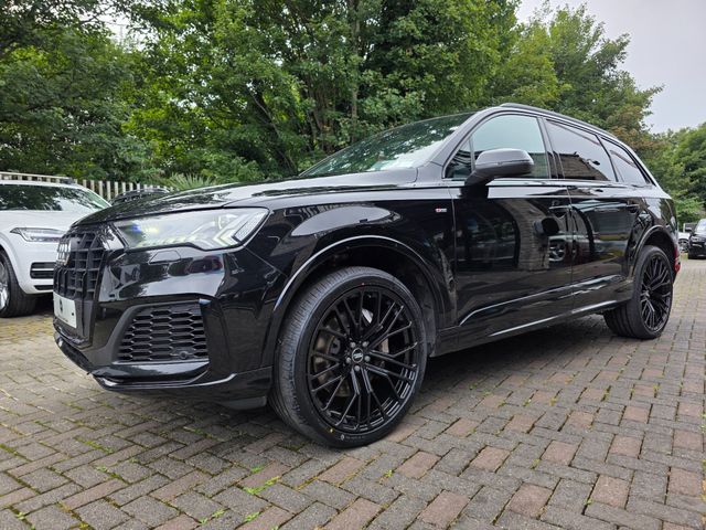 Image for 2020 Audi Q7 Q7 45 TDI QUATTRO BLACK EDITION 7 SEATER AUTO. FSH. FINANCE ARRANGED. SIMI. AA APPROVED.