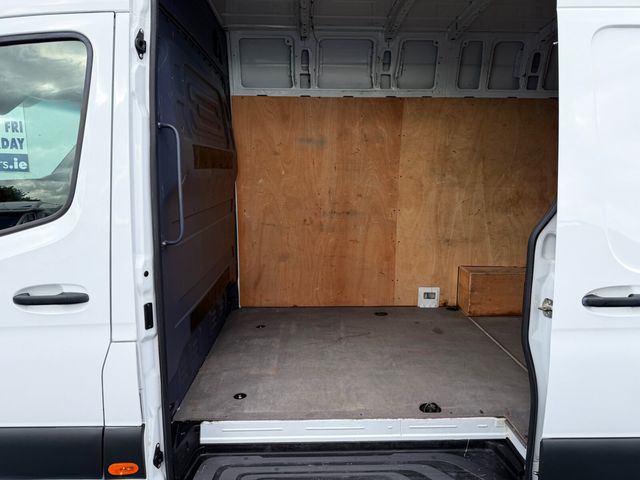Image for 2023 Mercedes-Benz Sprinter 