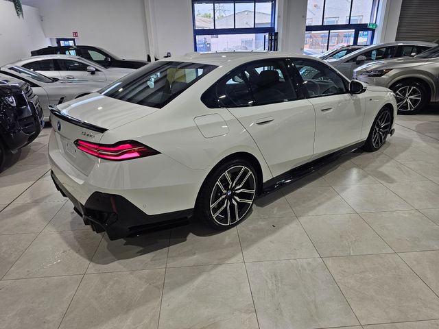 Image for 2025 BMW 5 Series TECHNOLOGY PLUS PACKAGE