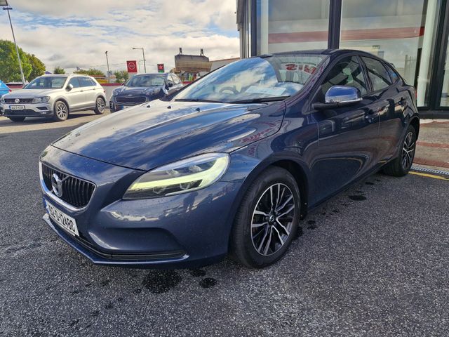 Image for 2019 Volvo V40 D3 MOM ED 5DR Auto