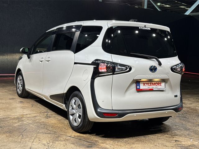 Image for 2021 Toyota Sienta 1.5 HYBRID 7 SEATER - PUSH BUTTON START/STOP - CRUISE CONTROL - REAR CAMERA
