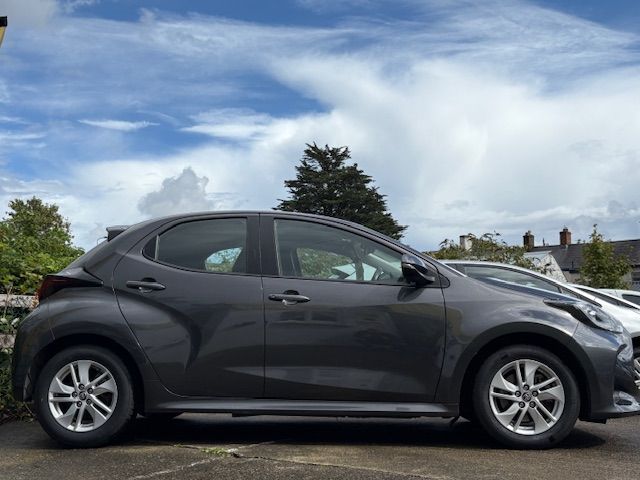 Image for 2022 Toyota Yaris Hybrid Luna 4DR Auto