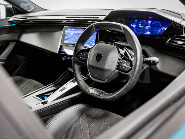 Image for 2025 Peugeot 308 E-GT SW 54kWh 155HP