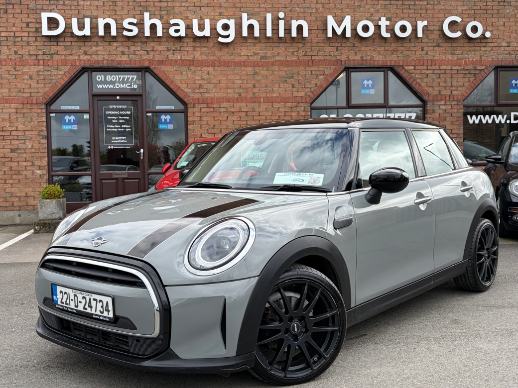 Image for 2022 Mini Cooper 1.5 Petrol 5 Door AUTO *NCT 2028*