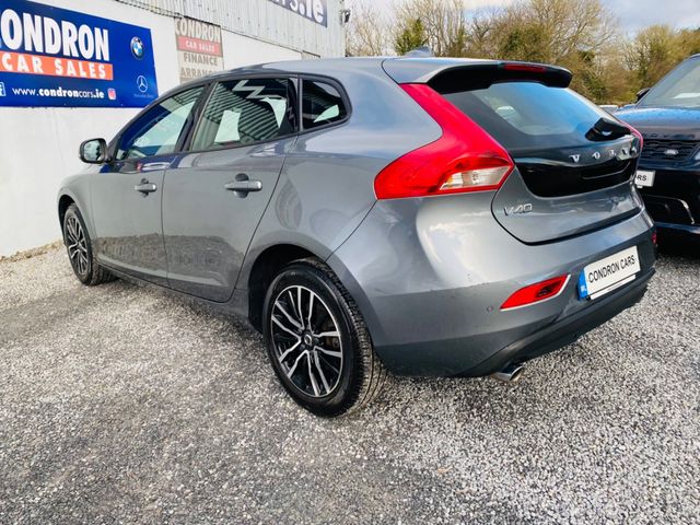 Image for 2019 Volvo V40 D2 (120hp) Momentum Edition