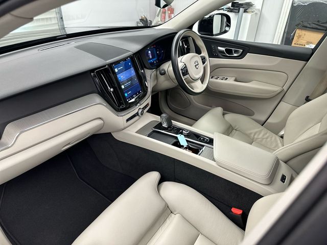 Image for 2023 Volvo XC60 T6 PLUS BRIGHT *JUST IN* 