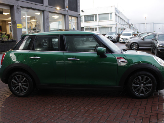 Image for 2020 Mini Cooper 1.5 COOPER 5DR HATCHBACK AUTO // 1 OWNER CAR // AS NEW CONDITION THROUGHOUT // BUY WITH CONFIDENCE AA AND SIMI APPROVED DEALER 2025 // FINANCE ARRANGED //