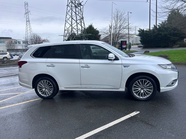 Image for 2018 Mitsubishi Outlander Premium Highest Specification *COMING SOON*