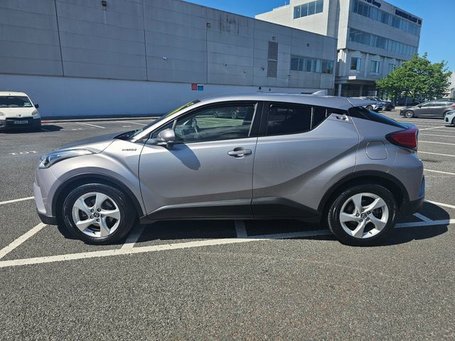 Image for 2018 Toyota C-HR HYBRID PETROL, AUTOMATIC, CAR PLAY, NATIONWIDE WARRANTY, FINANCE, 5 STAR REVIEWS