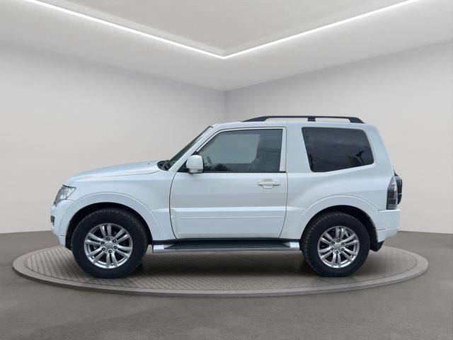 Image for 2016 Mitsubishi Shogun DI-D SG2