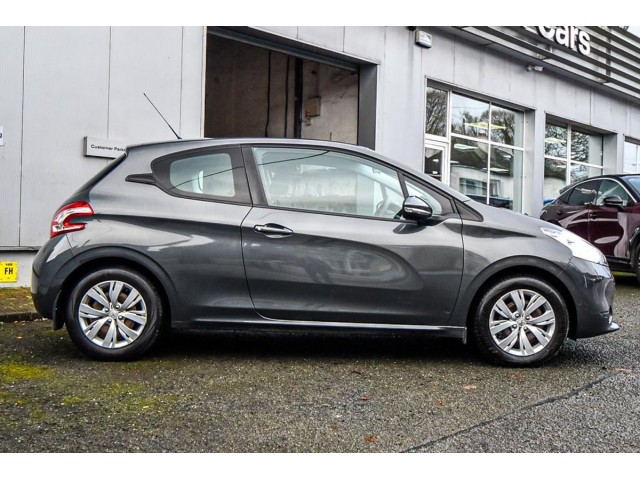 Image for 2015 Peugeot 208 1.0 VTI 68 bhp Access