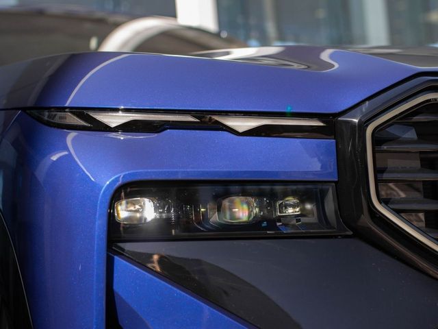 Image for 2025 BMW XM 50e