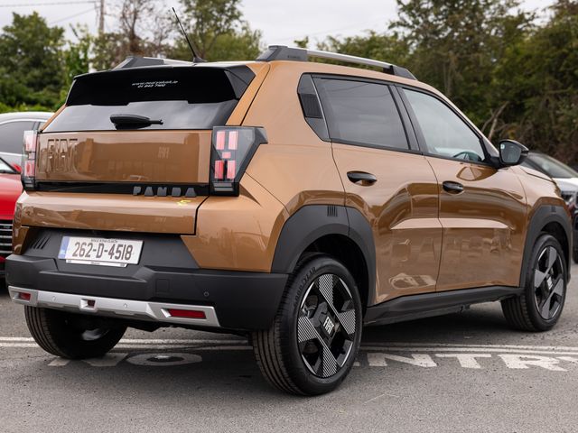 Image for 2026 Fiat Grande Panda BEV La Prima