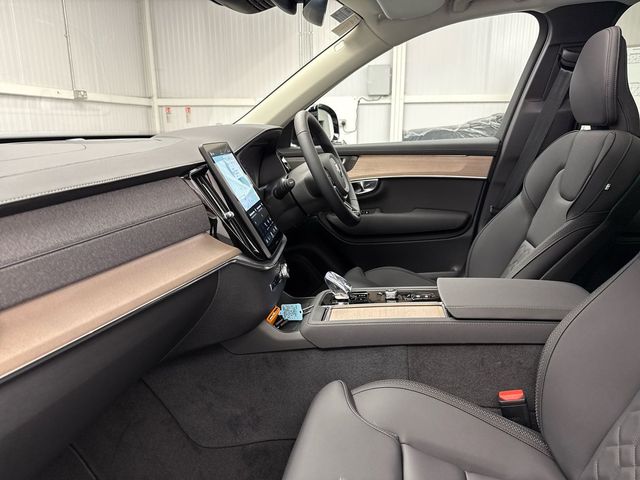 Image for 2025 Volvo XC90 T8 PLUS DARK *MULBERRY* €210 P/W 3YRS