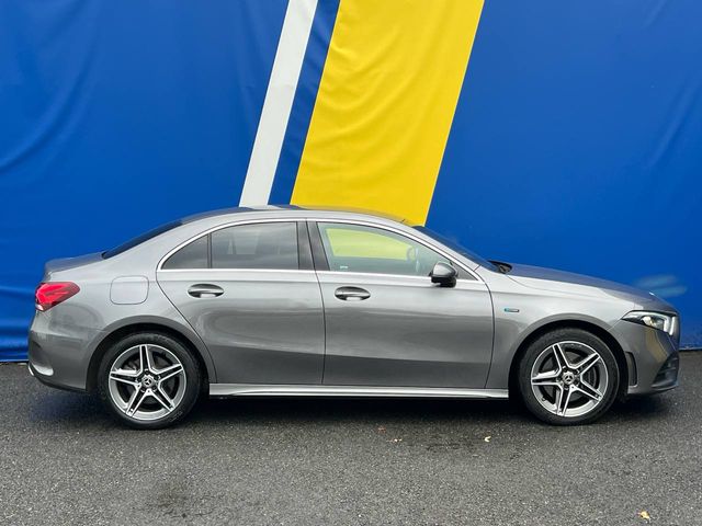 Image for 2021 Mercedes-Benz A Class A250e AMG-LINE 1.3 HYBRID // FULL SERVICE RECORD // 18" AMG-LINE ALLOYS // AUTOMATIC PADDLE GEAR SHIFTERS