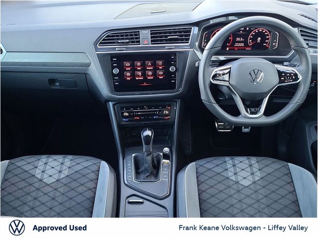 Image for 2022 Volkswagen Tiguan R-LINE AUTO 2.0TDI 150HP *DEEP BLACK PEARL* *CARPLAY & ANDROID AUTO* *PCP AVAILABLE*