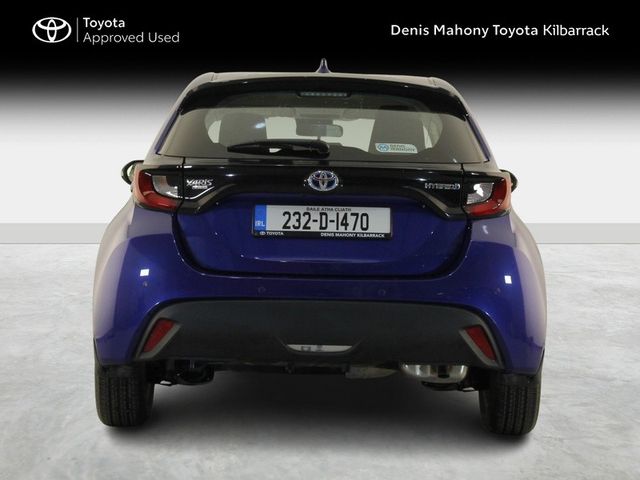 Image for 2023 Toyota Yaris HYBRID LUNA