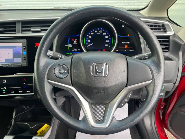 Image for 2016 Honda Fit F-PACKAGE 1.5 HYBRID // REVERSE CAMERA // CLIMATE CONTROL // NEW NCT