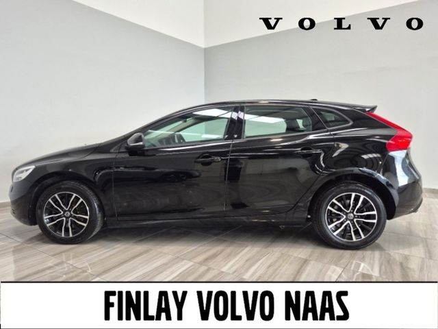 Image for 2019 Volvo V40 D3 (150hp) Momentum Edition