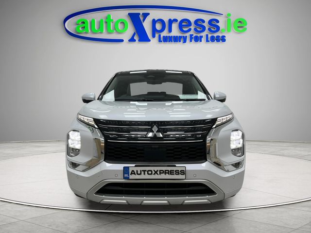 Image for 2022 Mitsubishi Outlander 7 seats, PHEV 4WD, Low mileage, Automatic 
