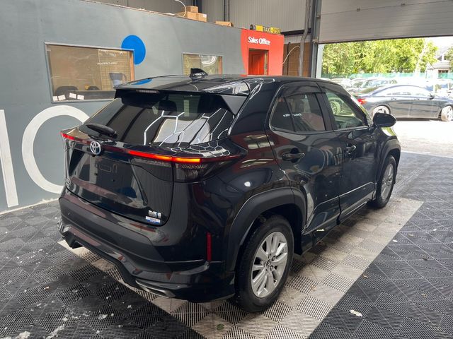 Image for 2021 Toyota Yaris Cross 2021 TOYOTA YARIS CROSS HYBRID G 1.5 AUTOMATIC / CRUISE CONTROL / PARKING CAMERA / HEATED SEATS AND MORE