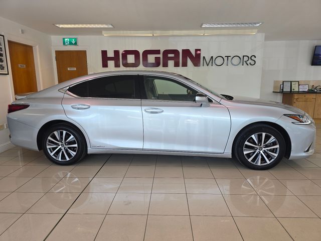 Image for 2019 Lexus ES 300h Luxury Hybrid Automatic