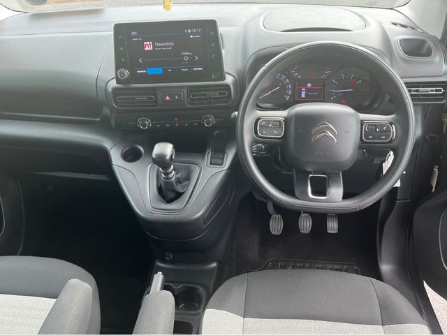 Image for 2023 Citroen Berlingo LWB Wheelchair Accessible Taxi Spec