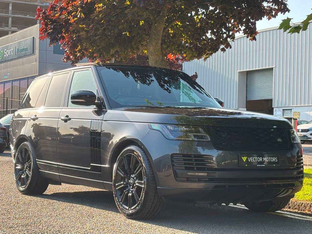 Image for 2021 Land Rover Range Rover WESTMINSTER P400E BLACK PACK