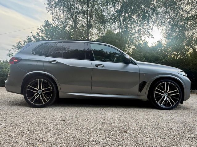 Image for 2025 BMW X5 50E M SPORT *Frozen Grey*
