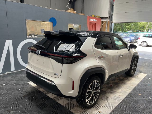 Image for 2021 Toyota Yaris Cross 2021 TOYOTA YARIS CROSS HYBRID Z 1.5 AUTOMATIC / CRUISE CONTROL / PARKING CAMERA / ELECTRIC SEATS AND MORE