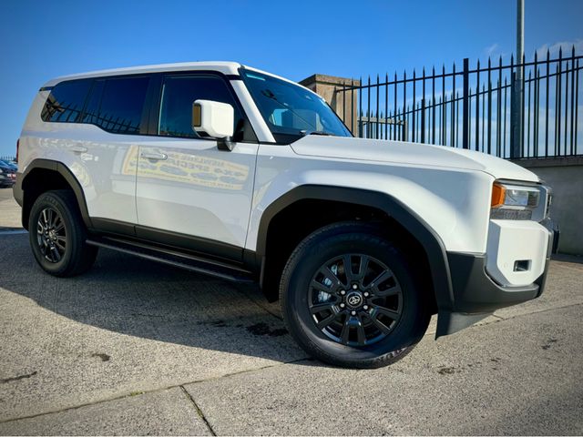 Image for 2025 Toyota Landcruiser LWB